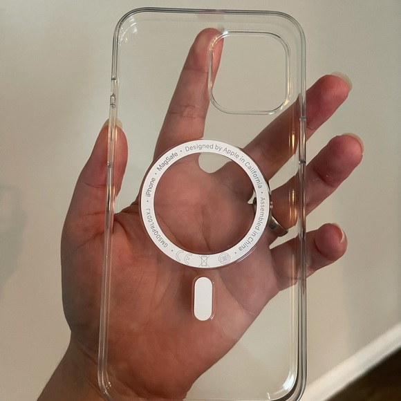 Apple clear case iPhone 12 pro max - Picture 2 of 5